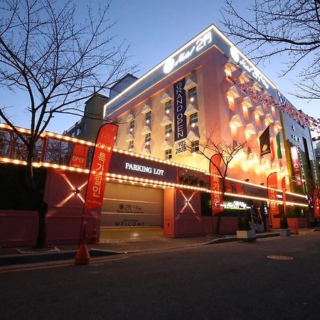February Stay Gangseo Pusan Exteriér fotografie