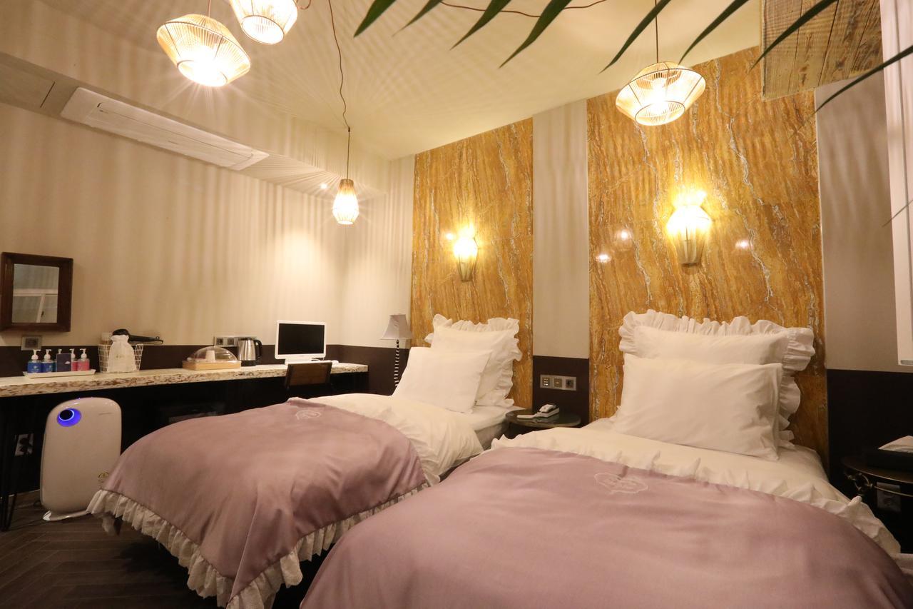 February Stay Gangseo Pusan Exteriér fotografie